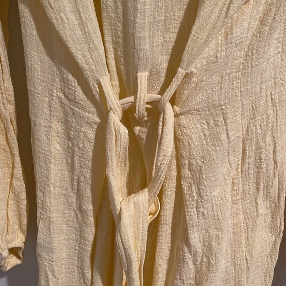NWT Sabo Shirt Dress.  Small. Pale yellow with a tie in the back. - Picture 3 of 12